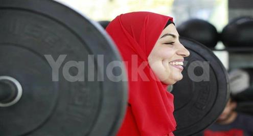 حكاية عبير عبد الرحمن.. عندما تغلبت غريزة الأمومة على حلم الذهب